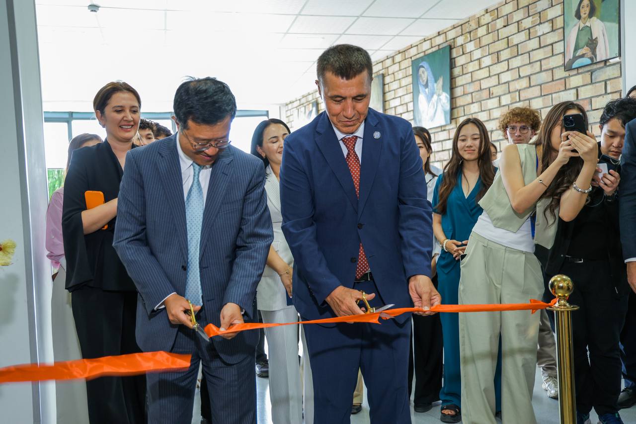 Kimyo xalqaro universitetida Yaponiya elchisi ishtirokida yapon tili kafedrasi ochildi