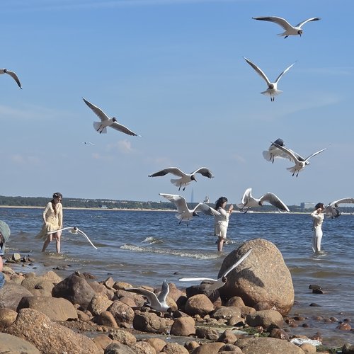 Sankt-Peterburgda bir oylik amaliyotni o‘tagan Rangtasvir yo‘nalishi talabalari yurtga qaytdi.