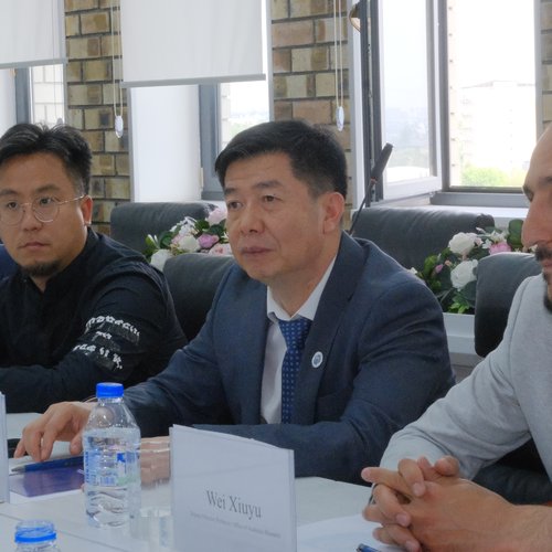 A meeting was held at Kimyo International University in Tashkent with a delegation from one of China’s leading art universities — Hubei Institute of Fine Arts.