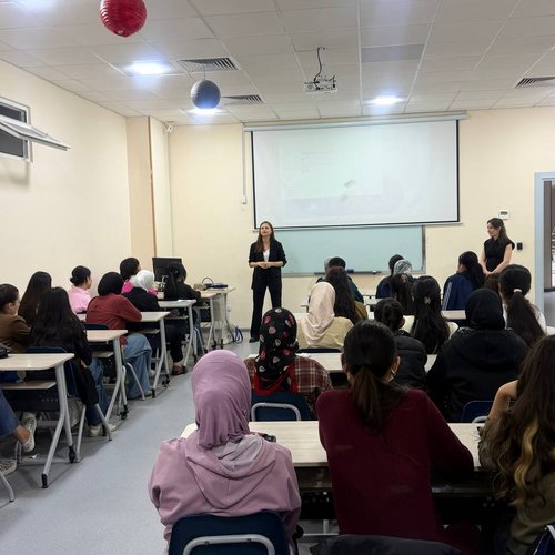 В Kimyo International University in Tashkent по инициативе кафедры русского языка состоялась встреча с представителями Иркутского национального исследовательского технического университета.