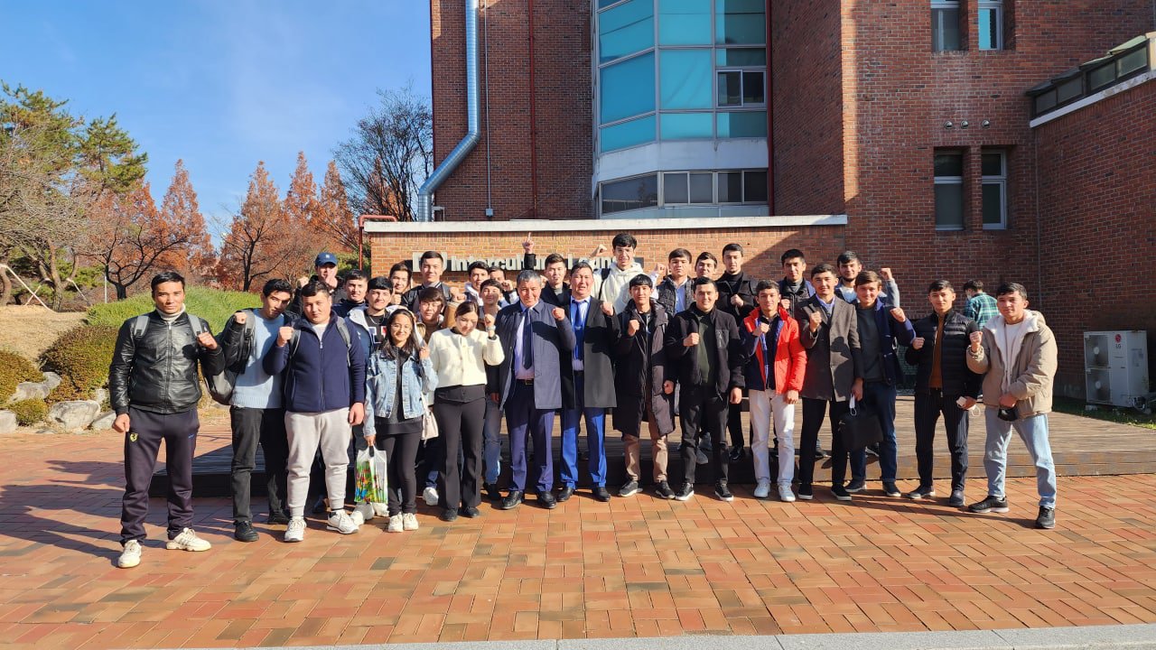 At the end of the official visit to South Korea, our representatives visited Daegu University.