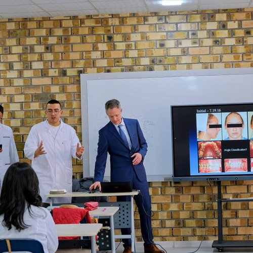 AQSh tajribasi TKXUda: stomatologiya bo‘yicha ochiq ma’ruzalar