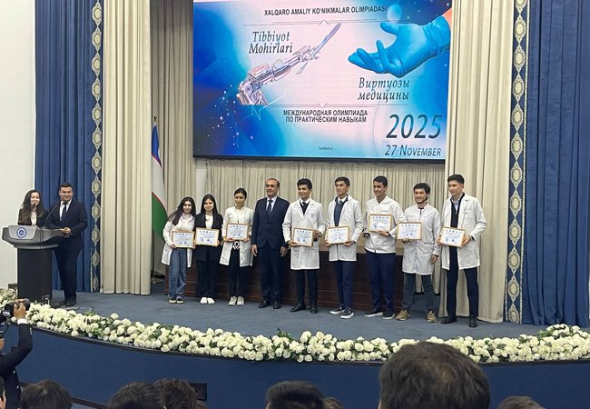 Toshkent shahrida bo‘lib o‘tgan “Tibbiyot mohirlari — 2025” xalqaro talaba amaliy ko‘nikmalar olimpiadasida MedSciClub a’zolari yuksak mahorat, bilim va iroda namoyish etib, faxrli o‘rinlarni qo‘lga kiritishdi!