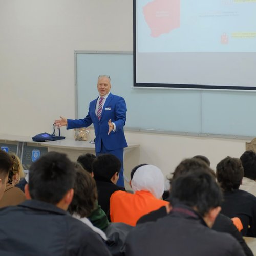 Новая возможность для студентов Ташкентского международного университета Кимё: теперь можно учиться в Австралии по совместным образовательным программам!