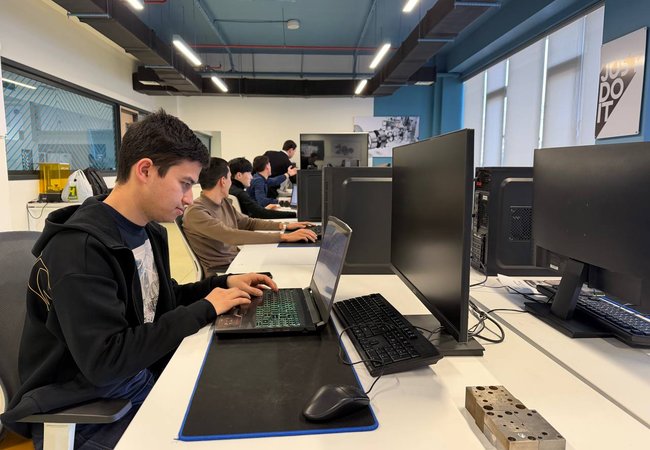 #amaliyot   Inno innovatsion o‘quv-ishlab chiqarish texnoparkida Toshkent Kimyo xalqaro universitetining Axborot tizimlari muhandisligi yo‘nalishi 4-kurs talabalari IT sohasi bo‘yicha real loyihalarda amaliyot o‘tamoqda.