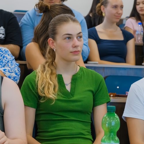 Germaniyaning Kempten amaliy fanlar universiteti talabalari Toshkent Kimyo xalqaro universitetiga tashrif buyurib, muhandislik yo‘nalishi bo‘yicha bir kunlik ochiq darsda ishtirok etdilar.