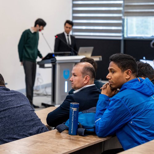 Студенты направления «Инженерия информационных систем» представили инновационные решения актуальных общественных проблем