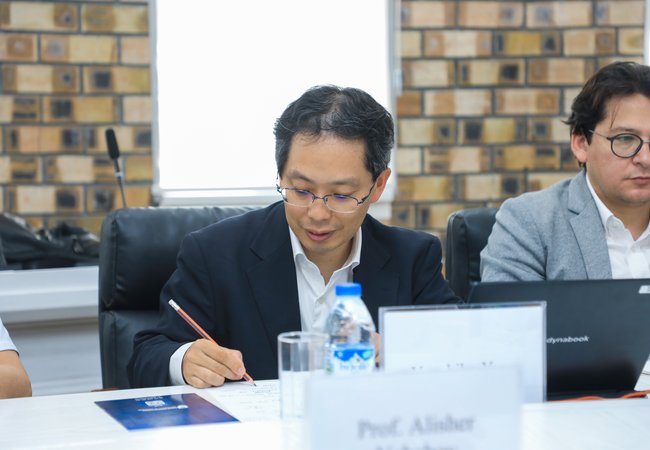 KIUT and JICA Discuss Cooperation in Education and Industry