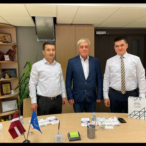 Currently, Farrukh Suleymanov, Head of Human Resources Department, and Abduvahob Vosikov, Deputy Head of Business Management faculty of the Yeoju Technical Institute in Tashkent, are on a working visit abroad