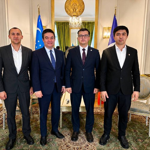 В рамках визита во Францию делегация Kimyo International University in Tashkent провела встречу с Чрезвычайным и Полномочным Послом Узбекистана во Франции Нодиром Ганиевым