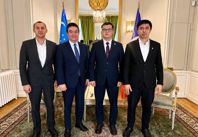В рамках визита во Францию делегация Kimyo International University in Tashkent провела встречу с Чрезвычайным и Полномочным Послом Узбекистана во Франции Нодиром Ганиевым