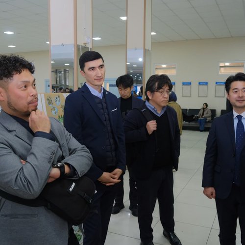 В Ташкентском международном университете Кимё совместно с RIDM состоялась официальная церемония открытия выставки архитектуры, интерьера и ландшафтного дизайна «Kelajak Bunyodkorlari»