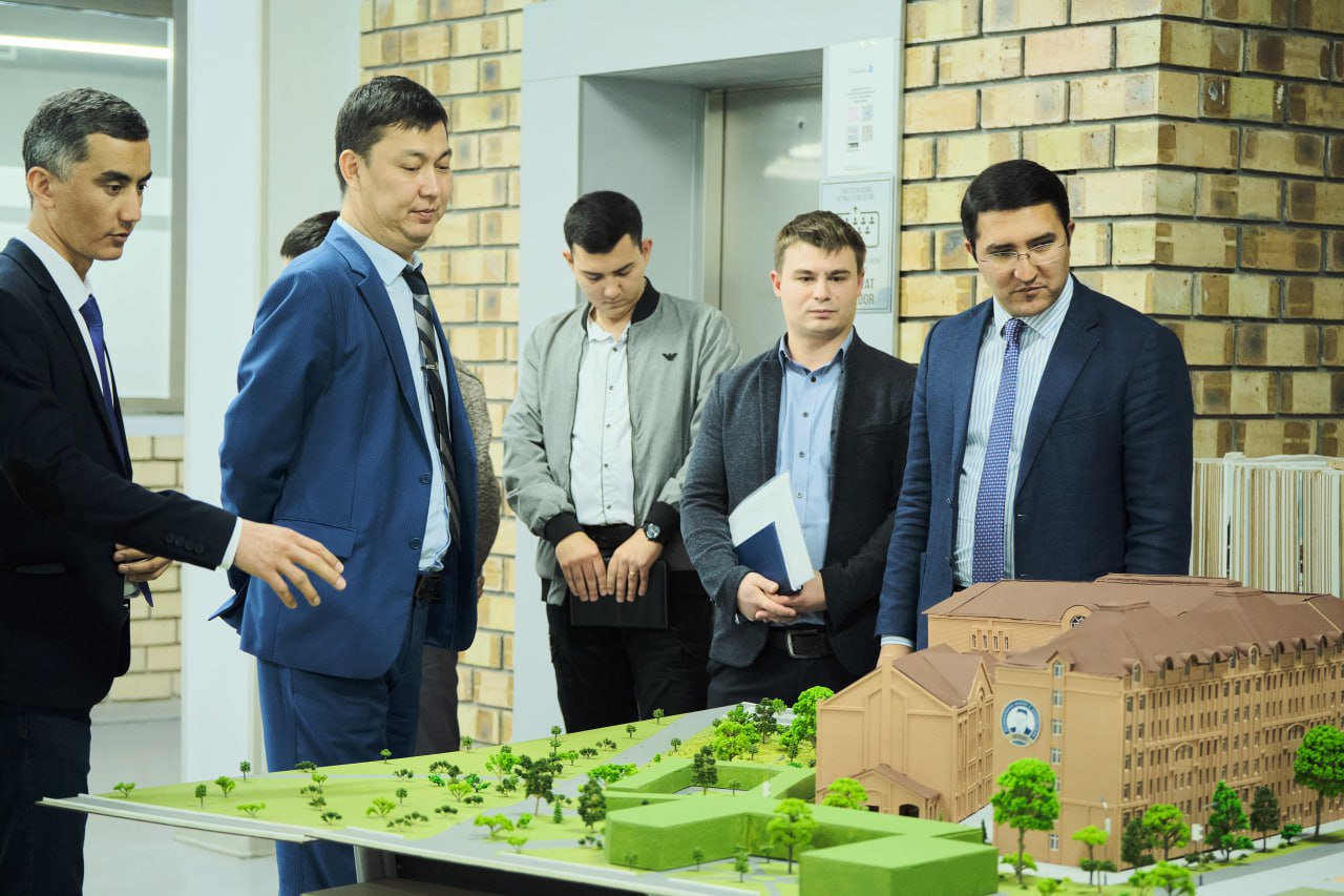 A memorandum of cooperation was signed between Kimyo International University in Tashkent and Tashkent Metallurgical Plant JV LLC