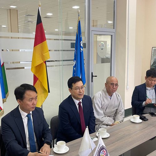 On May 27, our institute was visited by a delegation consisting of Peng Ju Man, director of the Center for Korean Education in Tashkent and experts from the International Korean Language Association of South Korea TOPIK