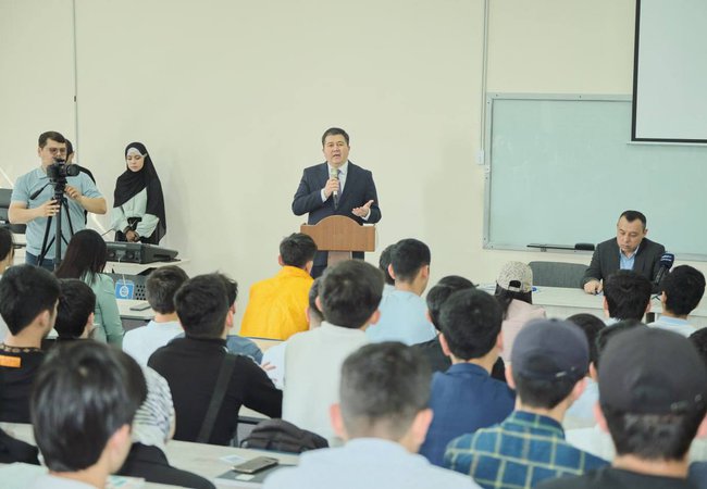 А forum on the theme “Freelancing is the profession of the future” was held at Kimyo International University in Tashkent