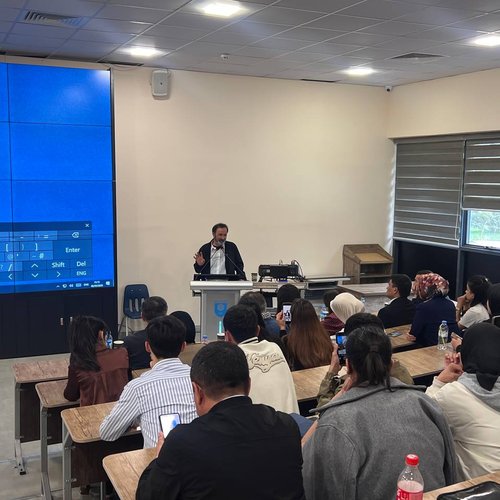 Toshkent Kimyo xalqaro universiteti “Tarix” kafedrasi tomonidan “O‘rta asr manbalarida Amir Temur siymosining aks etishi” mavzusida davra suhbati tashkil etildi.