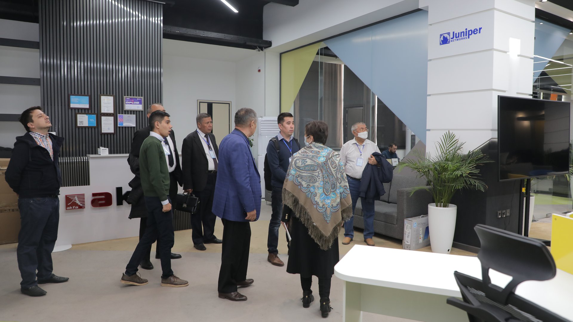 Members of the expert group KazSEE - Kazakhstan Society for Engineering Education visited the partner companies of the institute